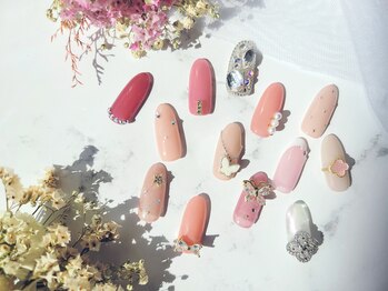 カラット(Carat.)/ビジューパーツ豊富にございます