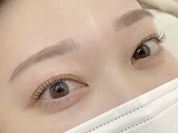 ナリ(Nari)の写真/【自まつ毛を美しくしたい方におすすめ◎】当店はまつ毛パーマだけでなく、ケアも同時に行えます！