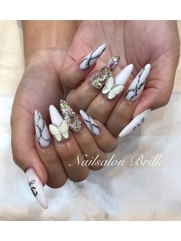 エスフィーネイルサロン ブリーユ(Esfy nailsalon Brille)/大人ネイル