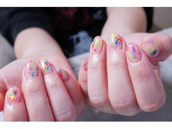 プチリリィ(Petit Lily)/カラフルペイントアート風