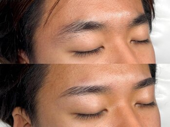 メノール(MENOR)/角度をつけすぎない自然な眉毛