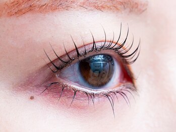 スピカ(Spica)の写真/人気のまつげパーマ♪お手入れも簡単で、自然に目力UP☆メイクの時短にも！
