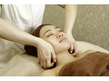 トモズサロン28(Tomos.salon.)/【美骨小顔リフト】