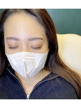 イスリーツー(ithree.2)/ハリウッドブロウリフト