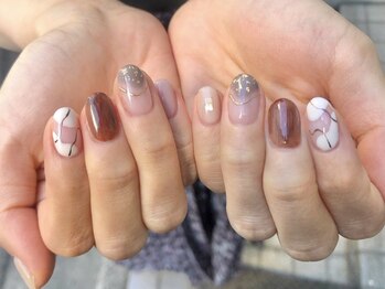 エリンカネイル バイ レシッド 武蔵小杉(erincanail by rcid)/トレンドデザイン