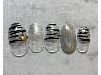 アミュレット(AMULET)/11月定額　6600円(税込)