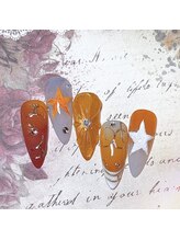 ジウェルニ(Giverny)/獅子座ネイル