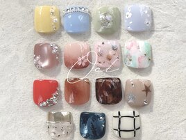 選べるデザイン初回オフ無料！