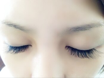ヘアー ユニバース(HAIR UИIVERS)/アイラッシュ ゴージャス