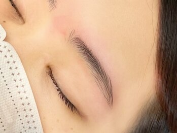 ブルーム(bloom)の写真/顔の印象の8割は眉毛で決まります。黄金比デザインで垢抜け美人へ★アイブロウとまつ毛のセットも◎
