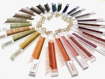 スムース(Smooth)の写真/【人気No1!LEDエクステ90分つけ放題¥8500★】お得クーポンを多数ご用意!カラーエクステで理想の目元が叶う!