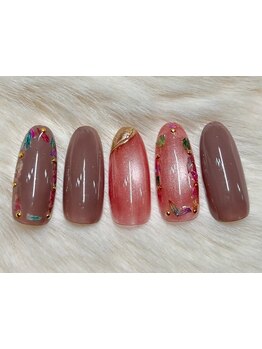 手描きアートが得意なサロン