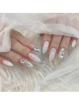 リンドネイル バイ モカ アンド ララ(Lind nail by moca and LaLa)/ホワイトネイル