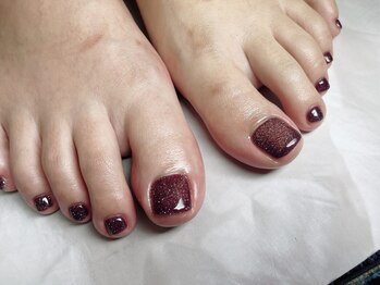 キラキラお洒落なダークカラー