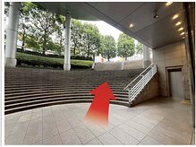 ルーツ 世田谷用賀院(Roots)/階段を上ります。