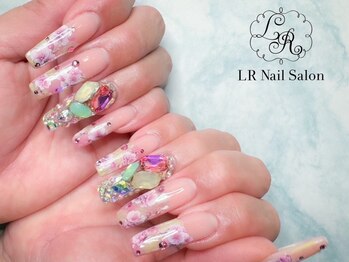 エルアールネイルサロン 梅田本店(LR)の写真/《ネイルが初めての方へ!》オフ込チップジェルART2本¥11300/4本¥13000!爪にお悩みがある方ご相談ください◇