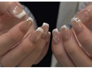 ロミー(Rommy)の写真/長さ出し10本大歓迎★初めての方も大丈夫◎経験豊富なstaffが在籍しているのでネイルデビューにオススメ♪