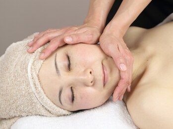 ヒーリングサロン ププ(PUPU)/小顔コルギ