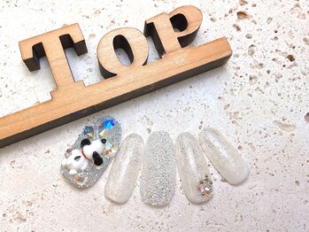サロン ザ トップ(Salon the Top)/敷き詰めスワロスヌーピー