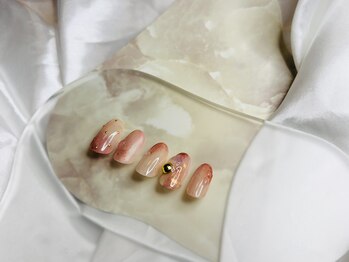 ククル(KUKURU)/大人ピーチ風ネイル ニュアンス