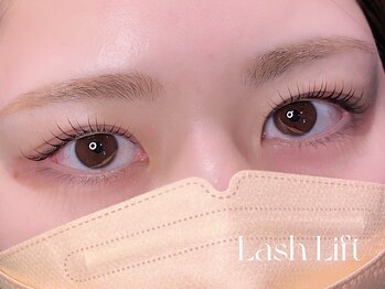 ネロリ バイ エイティスト(neroli by 8ist)/ラッシュリフト［新宿/新宿駅］