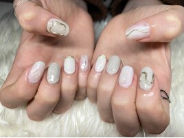 やり放題♪ニュアンスネイル