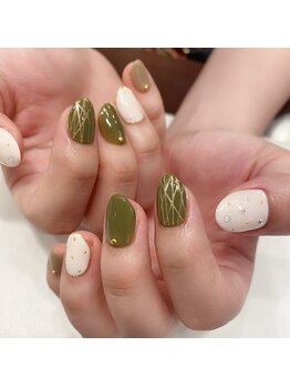 ハーティーネイル hearty nail 溝の口店/ゴールドラインネイル