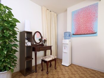 バモス(Vamos)/施術後のお化粧直しも◎