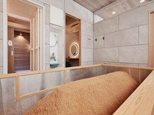 蓮の雰囲気（脱衣室、浴室、シャワー室、休憩スペース完全個室になります。）