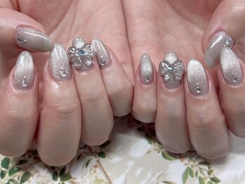 ミガクネイル(Migaku nail)/透明感マグネットネイル