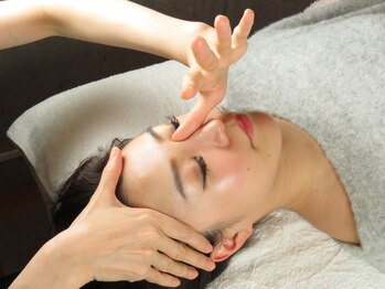 ラプリ 札幌ル・トロワ店の写真/\専門店だからこその技術/隆鼻矯正+輪郭ケア-ほうれい線/たるみを整え美鼻/立体的な小顔美人に仕上げる◎