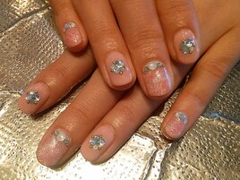 マーブルきらきらネイル