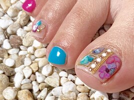 カラフルシェルで足元明るく