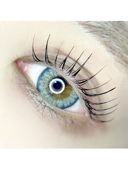 リラネイルサロン/韓国風まつげパーマ