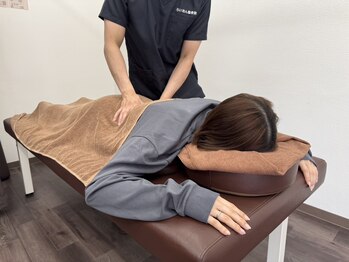 らいおん整骨院 五反野店/施術風景