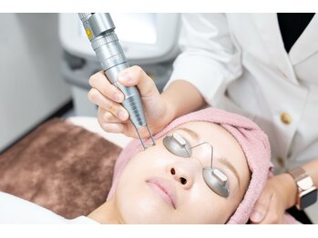 毛穴/シミ/フェイシャル/ララピール【錦糸町ビューティークリニック】美容医療提携/【施術イメージ】