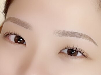 クウネル(Qoonel)/まつげパーマ（毛質改善）+眉毛