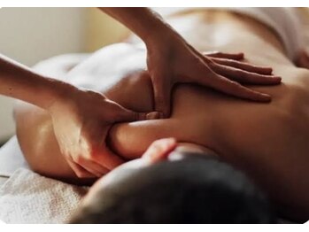 ロータスビューティー(Lotus Beauty)の写真/日々のデスクワークや家事・育児による慢性的な首・肩コリを解消◎いつも頑張っている自分にご褒美を☆