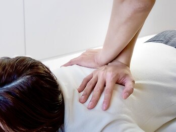 カイロプラクティック健寿の写真/男性も歓迎◎痛みを感じたその瞬間に＊骨格×筋肉×神経を整えて健康的な身体作りを徹底サポート◎