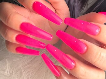オーサムネイル(Awesome Nail)の写真/長さ出しが得意なサロン◎不揃いな自爪も長さ出しでスラッと美爪に変身★爪のお悩み解消で気分もUP！