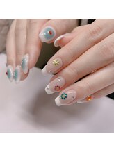 ココ(COCO)/海外女子ネイル