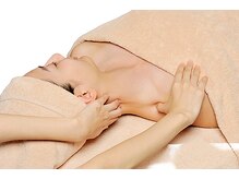 肌悩みの根源肩～首・顔のトリートメントがこだわりです。