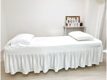 落ち着いた空間で小顔矯正、毛穴洗浄でお悩み解決♪