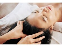 暖和リラクゼーションの雰囲気（もみかえしのないソフトな手技と、ツボをしっかり抑えた施術。）