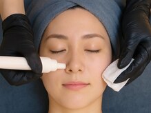 ボーンオム(Born Homme)の雰囲気(ハイドロスプラッシュ(水素水洗浄)/毛穴洗浄/男女問わず好評)