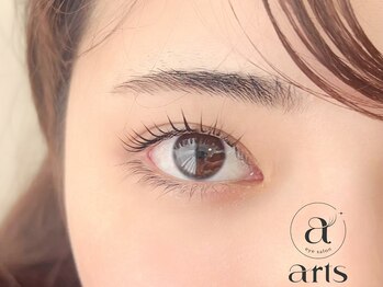 アーツ アイサロン 町田店(arts eyesalon)の写真/クルンと上向きまつげ×透けるような明るい瞳で視線をクギヅケ☆【まつげパーマ¥2900/パリジェンヌ¥3900】