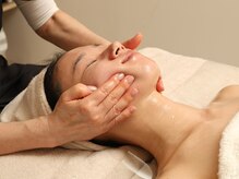 ルスリール(Le Sourire)/オールハンドエステ