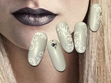 オズ ネイルアンドアイ(OZ NAIL&EYE)/マット×ラインアート