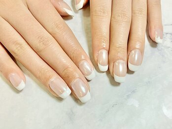 リシア(Recia)の写真/どんなシーンにも馴染むシンプル～ニュアンスｎａｉｌで指先からお洒落に♪シンプルでも高技術をご実感！