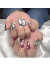 レイヴィー(Raivy)/チグハグネイル